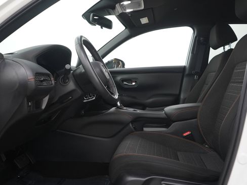 Used 2024 Honda HR-V Sport image 23