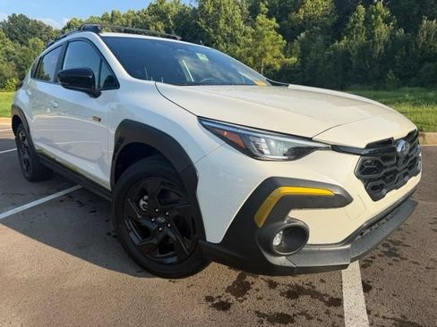 Used 2024 Subaru Crosstrek 2.5i Sport AWD/4WD image 2