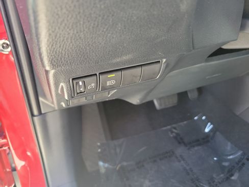 Used 2022 Toyota Corolla Cross LE FWD image 24