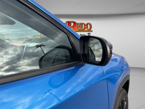 New 2026 Jeep Compass Latitude image 10