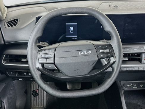Used 2025 Kia K4 FWD image 18