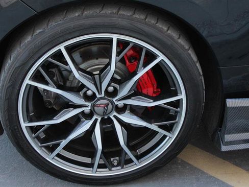 Used 2023 Chevrolet Corvette Stingray Premium Conv w/ Z51 Performance Package image 45