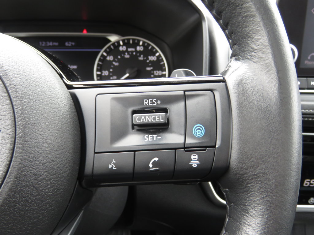 Used 2023 Nissan Rogue SL AWD/4WD image 23