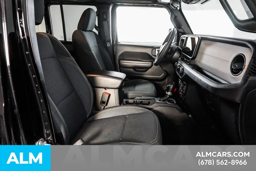 Used 2025 Jeep Wrangler Unlimited Sport AWD/4WD image 19