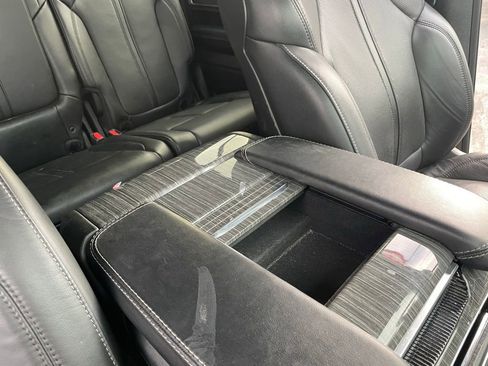 Used 2022 Jeep Wagoneer Series III image 48