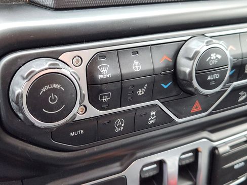 Used 2020 Jeep Wrangler Sport AWD/4WD image 26