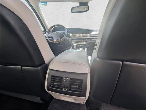 Used 2015 Lexus LS 460 w/ Comfort Package RWD image 24