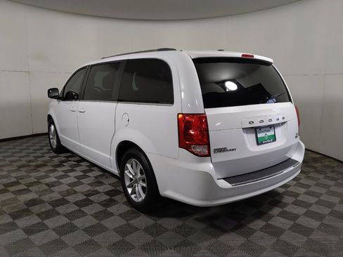 Used 2019 Dodge Grand Caravan SXT w/ Driver Convenience Group image 6