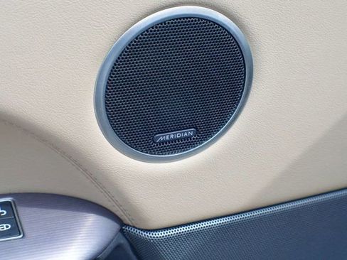 Used 2017 Land Rover Range Rover Sport HSE image 40