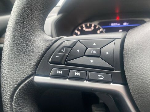 Used 2024 Nissan Altima 2.5 SV image 17