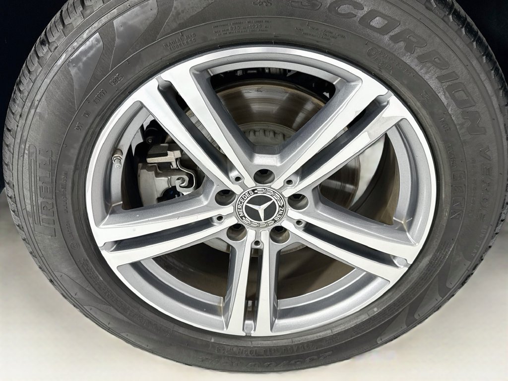 Certified 2022 Mercedes-Benz GLC 300 image 31