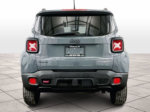Used 2017 Jeep Renegade Trailhawk image 4