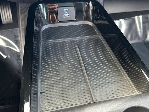 Used 2021 Ford Mustang Mach-E Premium image 36