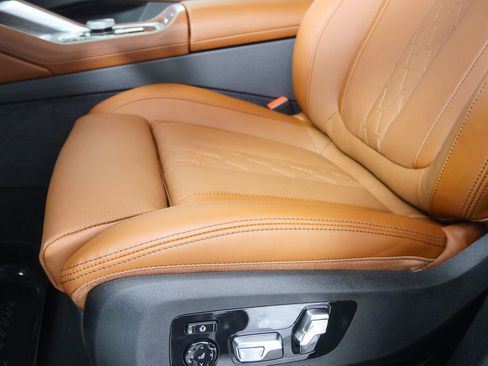 New 2026 BMW X6 xDrive40i w/ Executive Package image 10