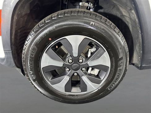Used 2023 Jeep Grand Cherokee 4WD 4xe image 24