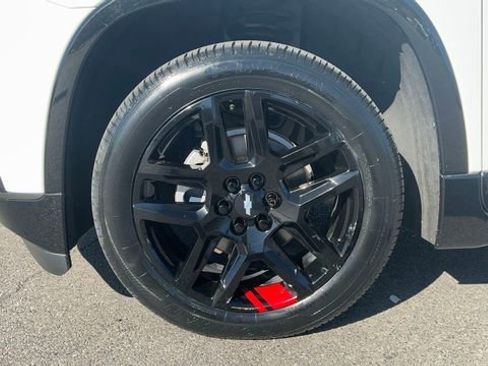 Used 2020 Chevrolet Traverse Premier w/ Redline Edition AWD/4WD image 5