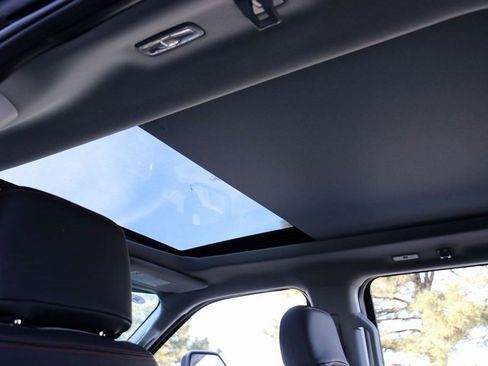 New 2026 Ford F250 Lariat w/ Black Appearance Package image 28