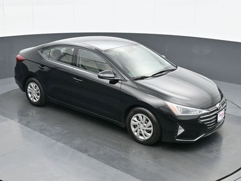 Used 2020 Hyundai Elantra SE w/ Cargo Package (C1) image 24