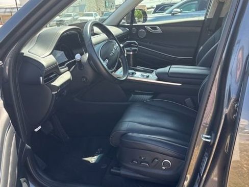 Used 2023 Genesis GV80 2.5T w/ Prestige Package image 9
