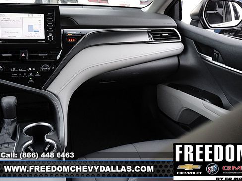 Used 2022 Toyota Camry LE image 31