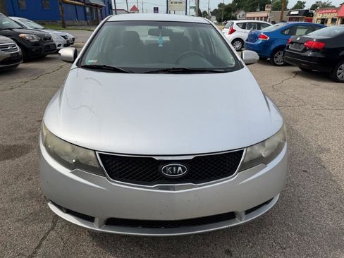 Used 2010 Kia Forte EX FWD image 2