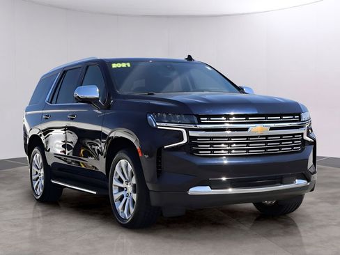 Used 2021 Chevrolet Tahoe Premier w/ Premium Package AWD/4WD image 3