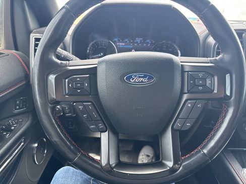 Used 2020 Ford Expedition Limited w/ Equipment Group 303A AWD/4WD image 18