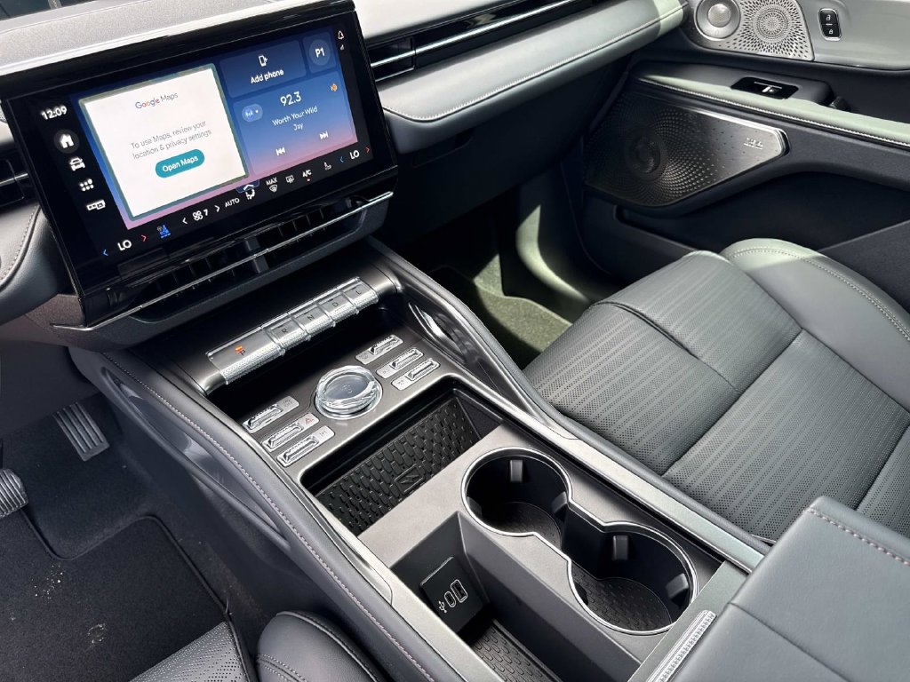 New 2026 Lincoln Nautilus Reserve AWD/4WD image 25