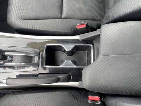 Used 2017 Honda Accord LX image 29