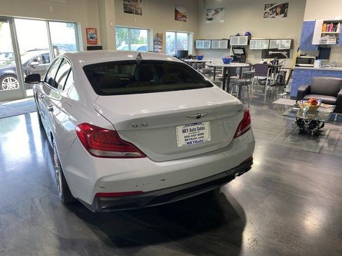 Used 2020 Genesis G70 2.0T image 6