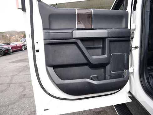 Used 2017 Ford F250 Platinum w/ Platinum Ultimate Package image 32