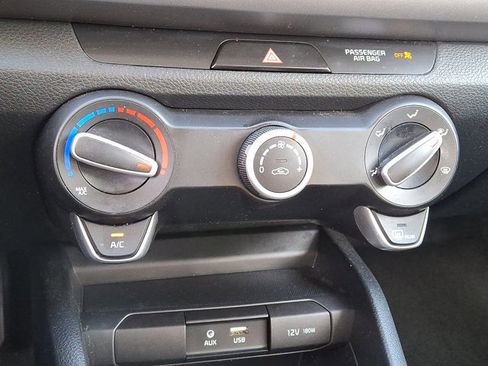 Used 2020 Kia Rio S image 17