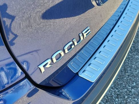 Used 2019 Nissan Rogue S FWD image 6