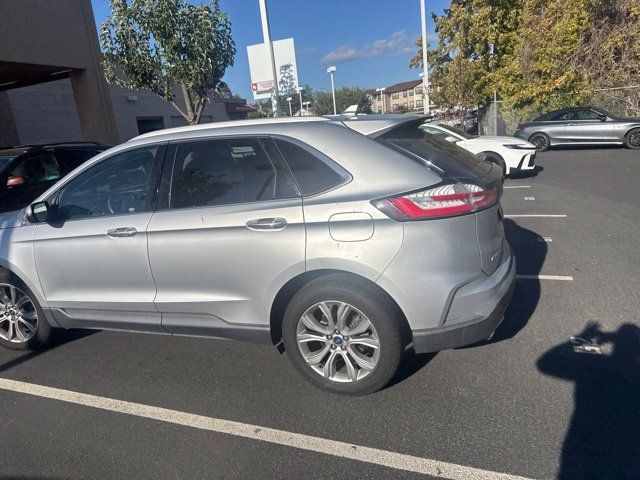 Used 2019 Ford Edge Titanium FWD image 31