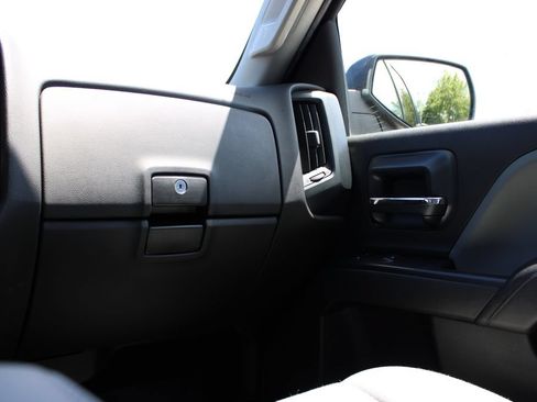 Used 2017 Chevrolet Silverado 1500 Custom w/ Custom Convenience Package AWD/4WD image 37
