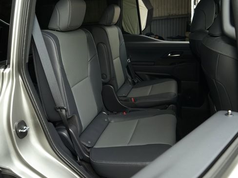 Used 2026 Lexus GX 550 w/ Accessory Package (ZB) image 13