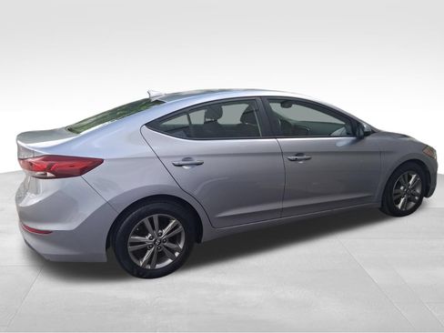 Used 2017 Hyundai Elantra Value Edition w/ Cargo Package FWD image 5