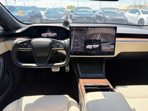 Used 2024 Tesla Model Y Long Range AWD/4WD image 10