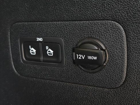 Used 2020 Hyundai Santa Fe SEL w/ Convenience Package FWD image 11