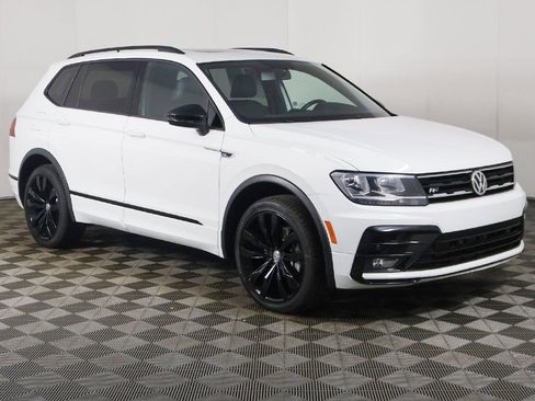 Used 2021 Volkswagen Tiguan SE R-Line image 44