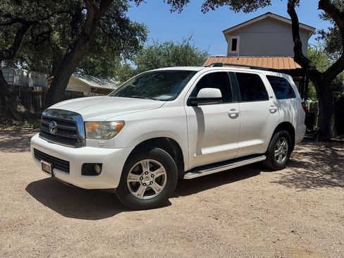 Used 2008 Toyota Sequoia SR5 w/ Leather Seat Pkg AWD/4WD image 1