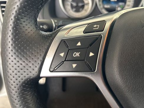 Used 2015 Mercedes-Benz E 550 Cabriolet image 54