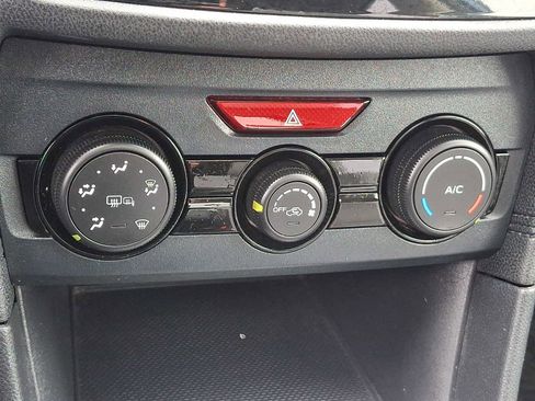 Used 2019 Subaru Crosstrek 2.0i Premium image 17