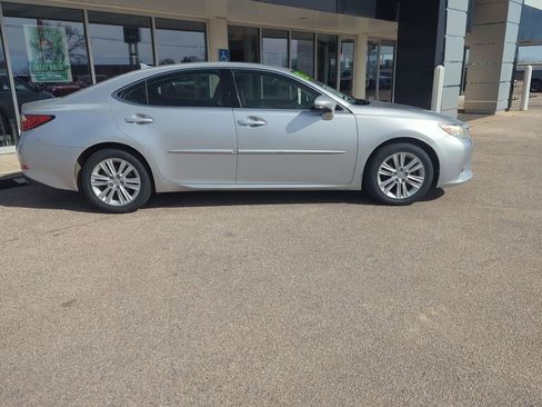 Used 2013 Lexus ES 350 w/ Premium Pkg image 5
