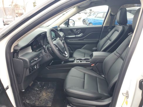 New 2026 Lincoln Corsair Premiere image 12