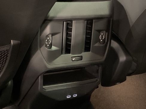 Used 2025 BMW X3 xDrive30i w/ Premium Package image 30