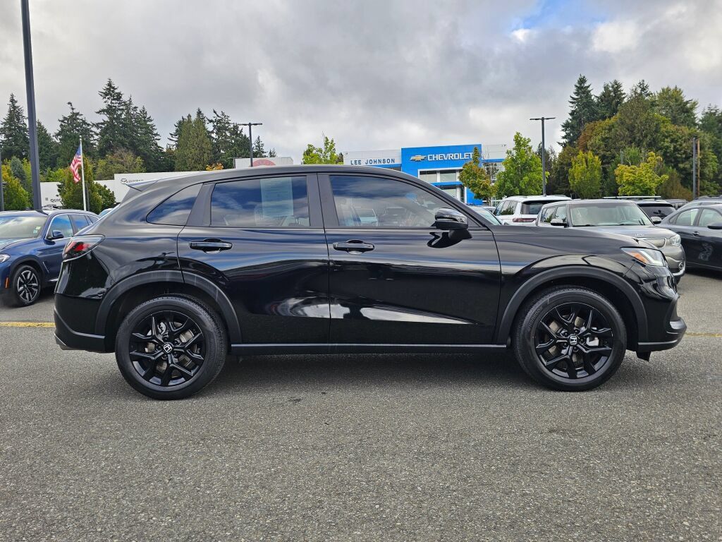 Used 2023 Honda HR-V Sport image 4