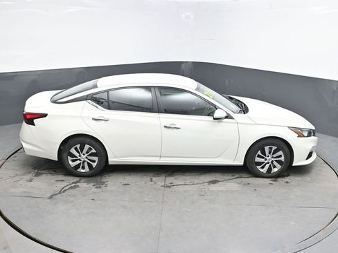 Used 2021 Nissan Altima 2.5 S FWD image 32