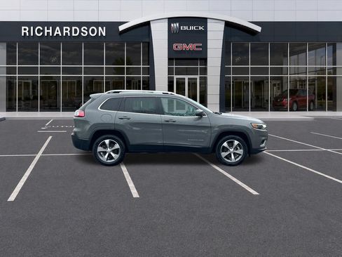 Used 2021 Jeep Cherokee Limited w/ Elite Package AWD/4WD image 7