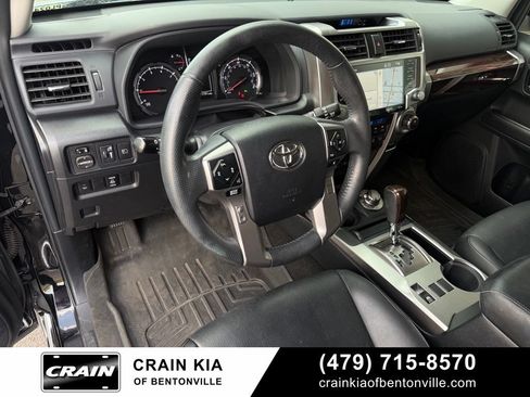 Used 2021 Toyota 4Runner Limited AWD/4WD image 9